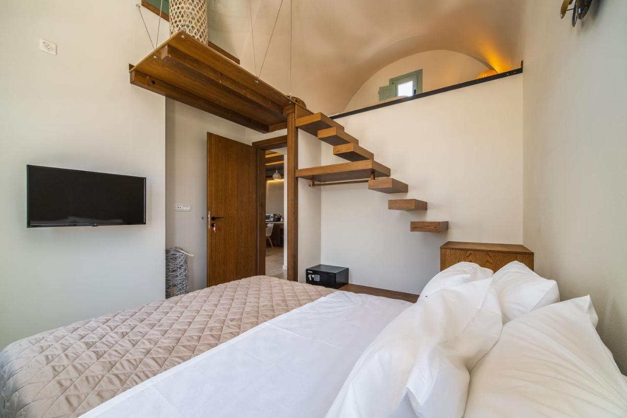 New Villa Katerina - 6 Villas & 6 Private Jacuzzi Emporio  Ngoại thất bức ảnh
